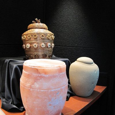 attended urn attended urn